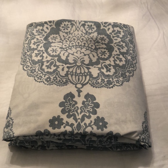 Pottery Barn King Duvet Cover - Picture 5 of 6